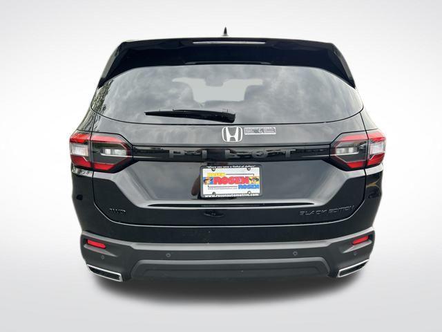 new 2025 Honda Pilot car, priced at $52,500