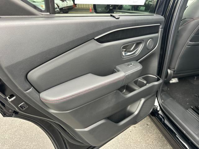 new 2025 Honda Pilot car, priced at $52,500