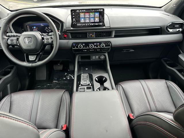 new 2025 Honda Pilot car, priced at $52,500