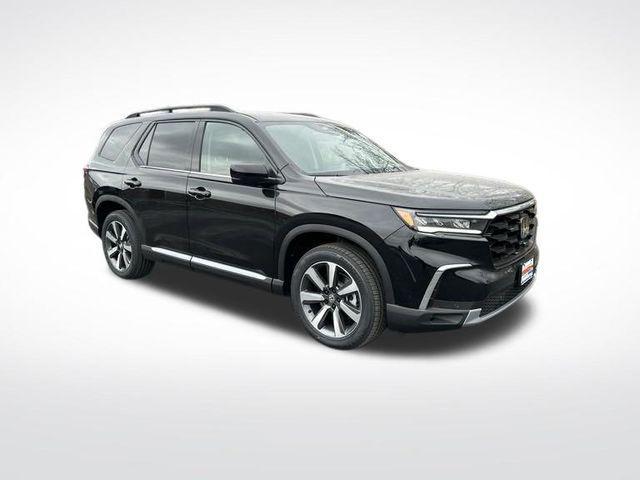 new 2025 Honda Pilot car, priced at $48,995