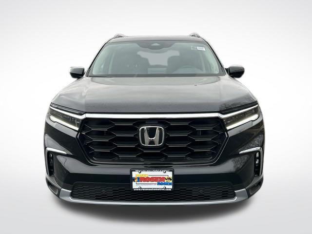 new 2025 Honda Pilot car, priced at $48,995