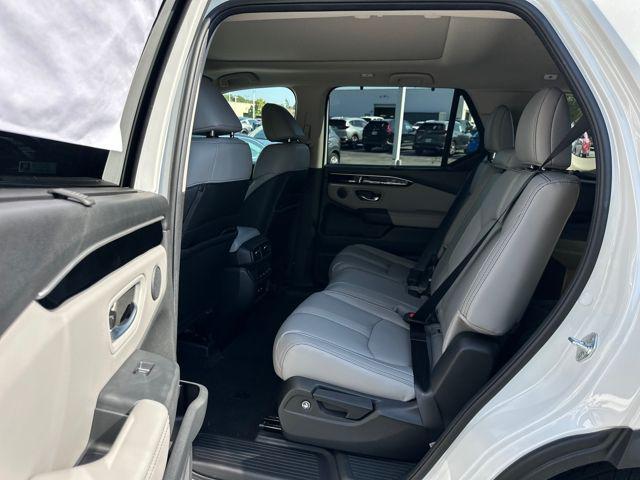 new 2025 Honda Pilot car, priced at $48,350
