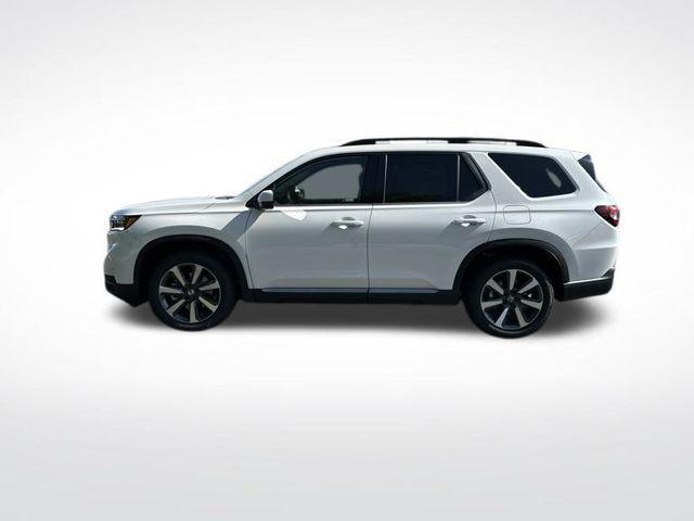 new 2025 Honda Pilot car, priced at $48,350