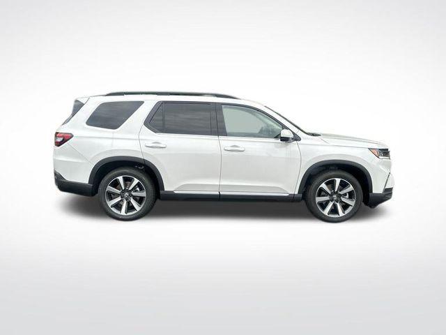 new 2025 Honda Pilot car, priced at $52,287