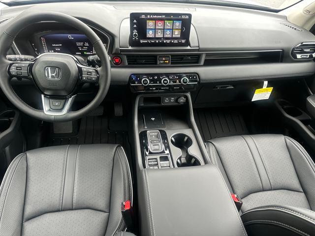 new 2025 Honda Pilot car, priced at $52,287