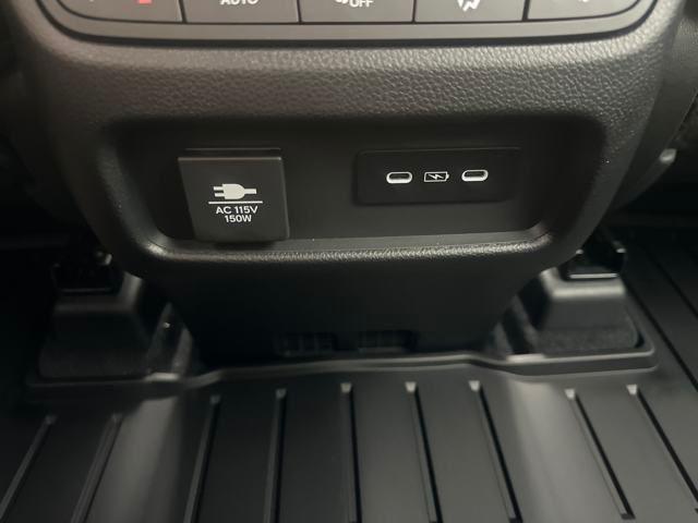 new 2025 Honda Pilot car, priced at $52,287