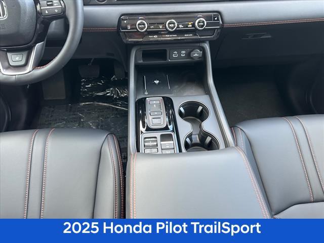 new 2025 Honda Pilot car, priced at $49,900