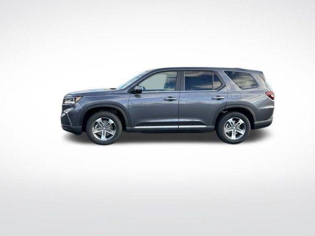 new 2025 Honda Pilot car, priced at $46,725