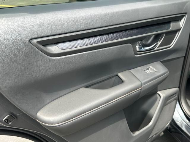 new 2025 Honda CR-V Hybrid car, priced at $35,846
