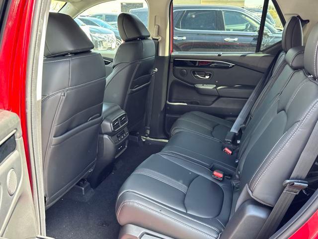 new 2025 Honda Pilot car, priced at $51,900