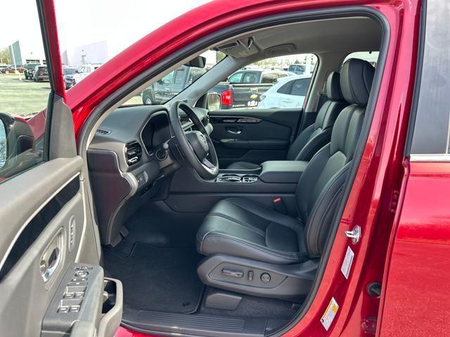 new 2025 Honda Pilot car, priced at $46,434