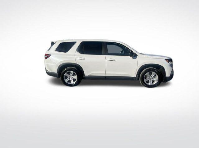 used 2023 Honda Pilot car, priced at $36,427