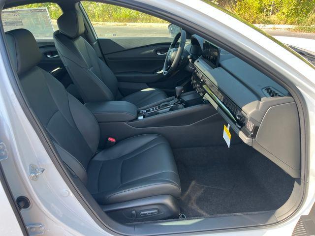 new 2025 Honda Accord Hybrid car, priced at $35,262