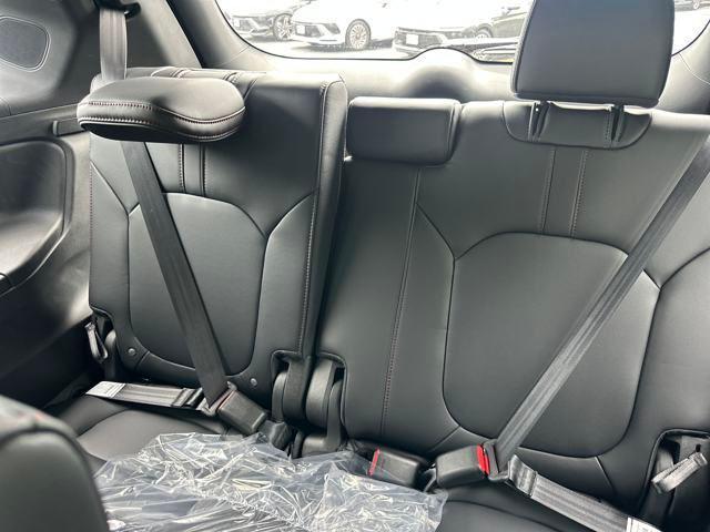 new 2025 Honda Pilot car, priced at $51,654