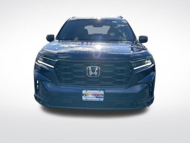 new 2025 Honda Pilot car, priced at $42,695