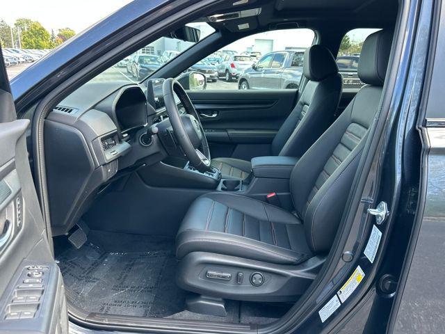 new 2026 Honda CR-V Hybrid car, priced at $39,683