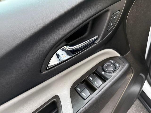 used 2023 Chevrolet Equinox car, priced at $23,557