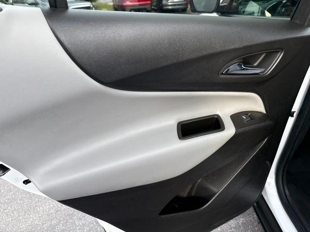 used 2023 Chevrolet Equinox car, priced at $23,557