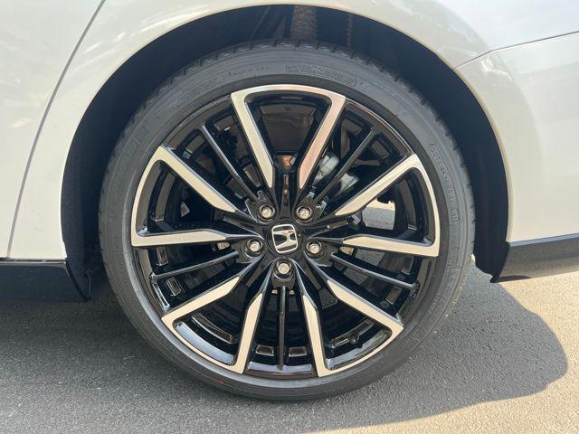 new 2025 Honda Accord Hybrid car, priced at $38,197