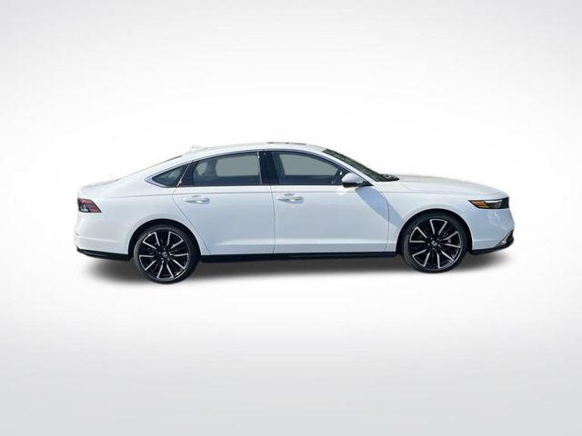new 2025 Honda Accord Hybrid car, priced at $38,197