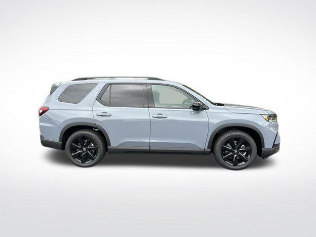new 2025 Honda Pilot car, priced at $52,992