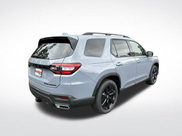 new 2025 Honda Pilot car, priced at $52,992