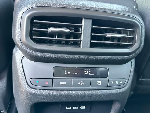 new 2025 Honda Pilot car, priced at $47,231