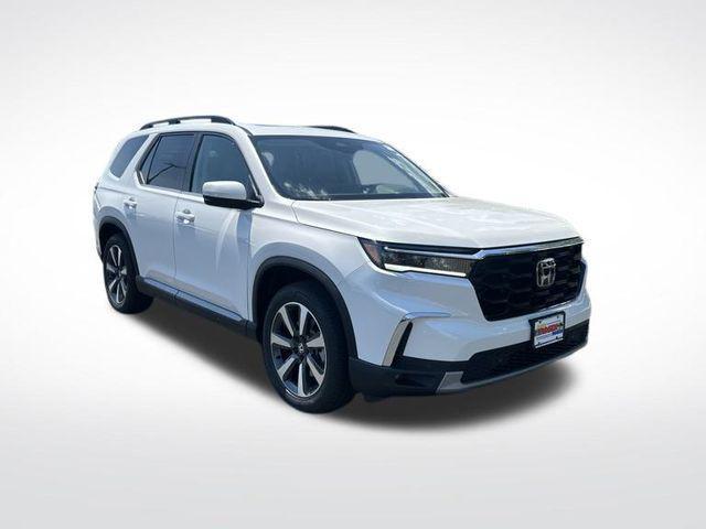 new 2025 Honda Pilot car, priced at $47,758