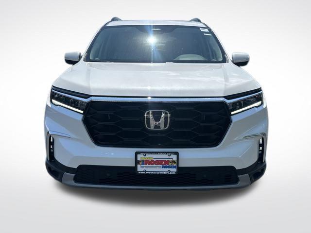 new 2025 Honda Pilot car, priced at $47,758