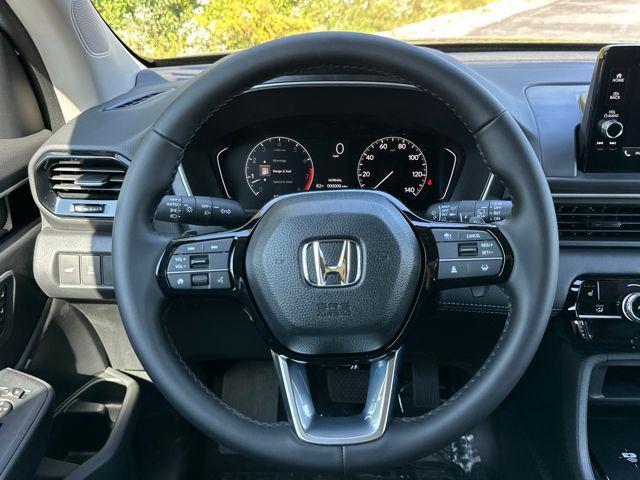 new 2025 Honda Pilot car, priced at $44,368