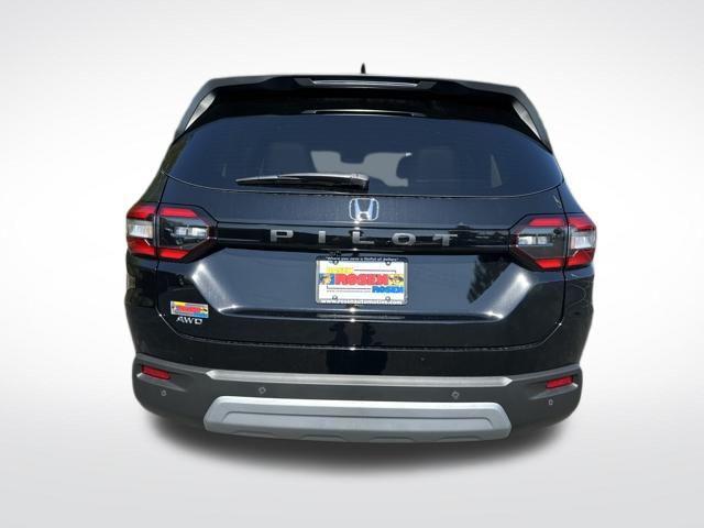 new 2025 Honda Pilot car, priced at $44,368