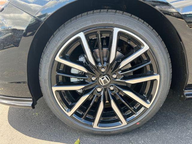 new 2025 Honda Accord Hybrid car, priced at $37,720