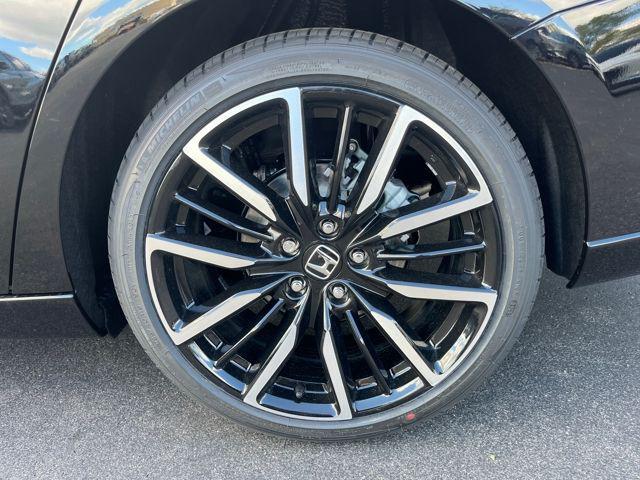new 2025 Honda Accord Hybrid car, priced at $37,720