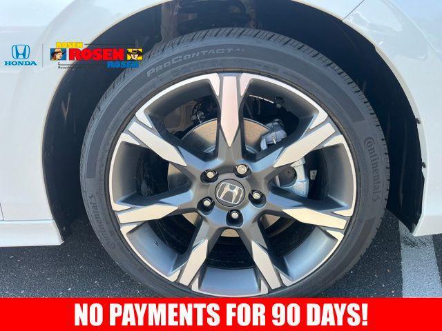 new 2026 Honda Civic Hybrid car, priced at $32,021