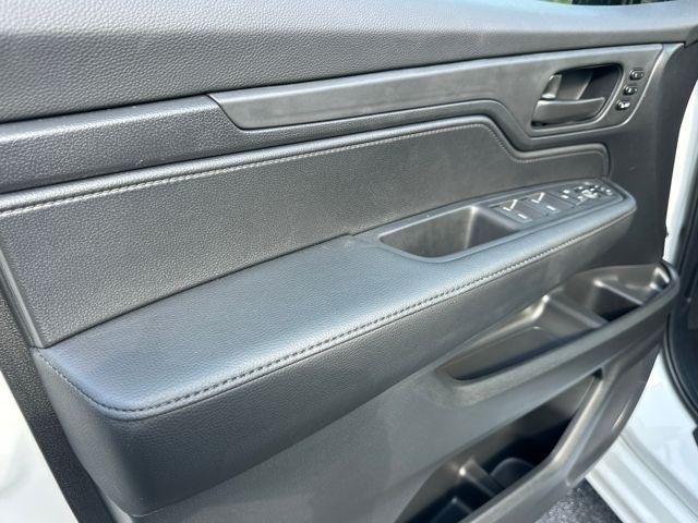new 2026 Honda Odyssey car, priced at $43,195