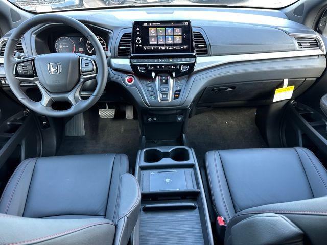 new 2026 Honda Odyssey car, priced at $43,195