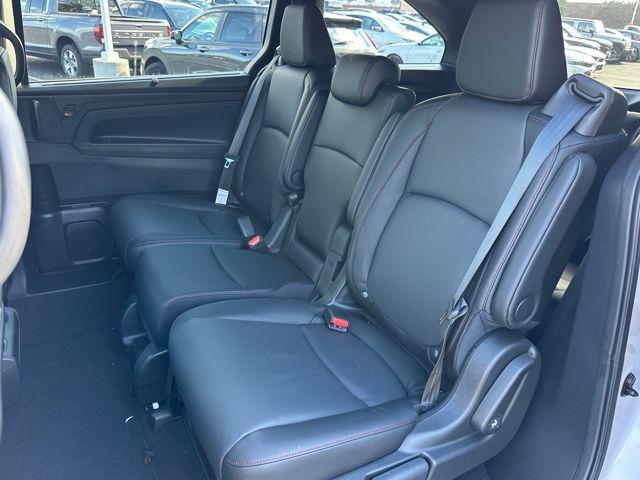 new 2026 Honda Odyssey car, priced at $43,195