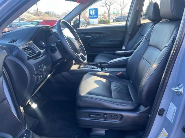 used 2022 Honda Pilot car, priced at $37,625