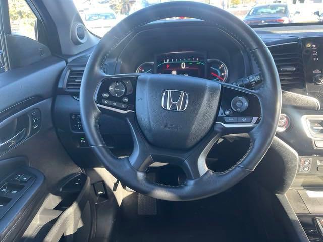 used 2022 Honda Pilot car, priced at $37,625