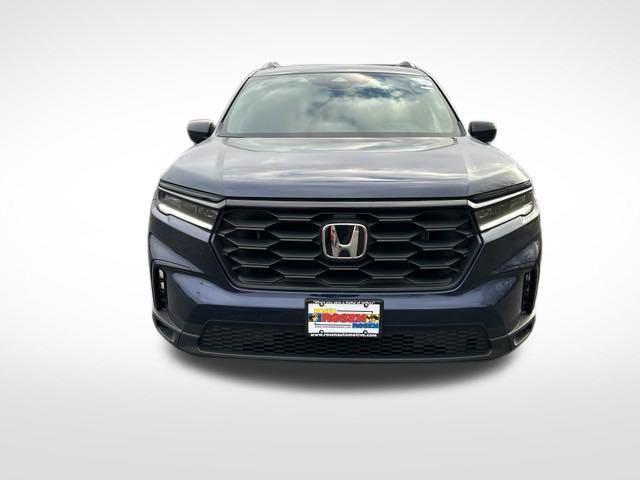 new 2025 Honda Pilot car, priced at $42,695