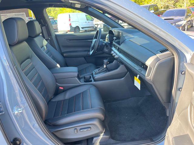 new 2026 Honda CR-V Hybrid car, priced at $40,115