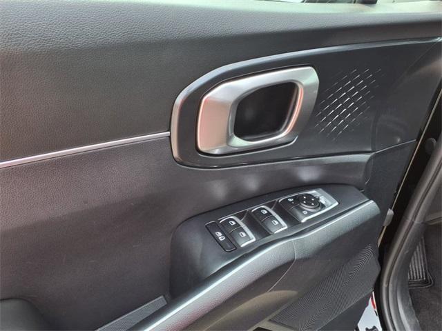used 2024 Kia Sorento car, priced at $29,243