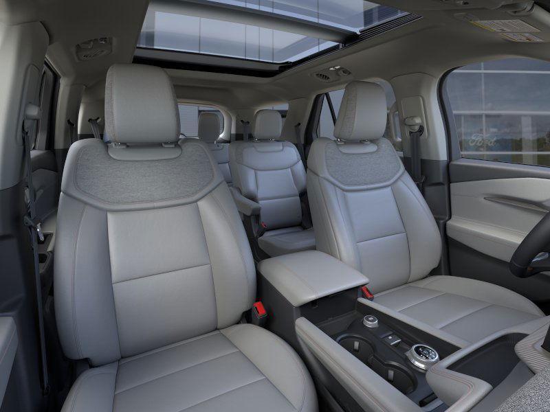 new 2025 Ford Explorer car, priced at $48,995