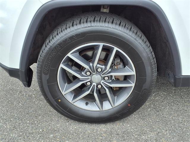 used 2017 Jeep Grand Cherokee car, priced at $16,911