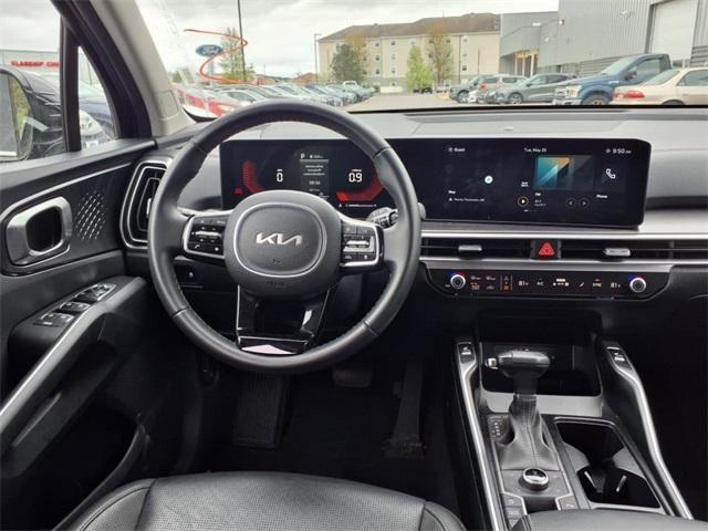 used 2024 Kia Sorento car, priced at $30,404