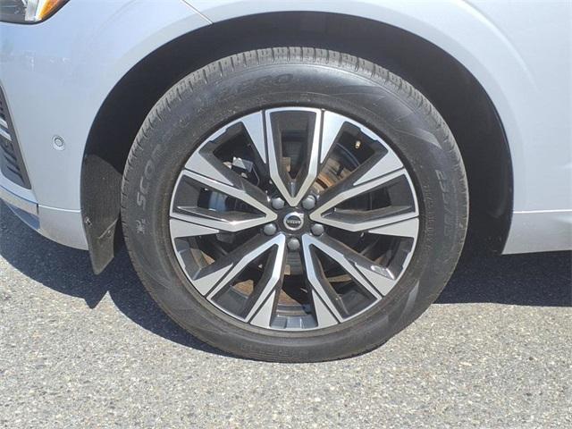used 2023 Volvo XC60 car, priced at $34,605
