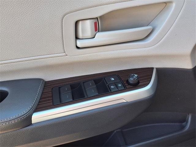 used 2021 Toyota Sienna car, priced at $31,653