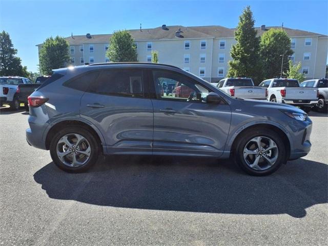 used 2023 Ford Escape car, priced at $26,814