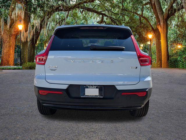 new 2026 Volvo XC40 car