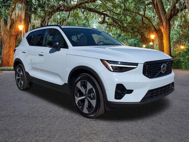 new 2026 Volvo XC40 car